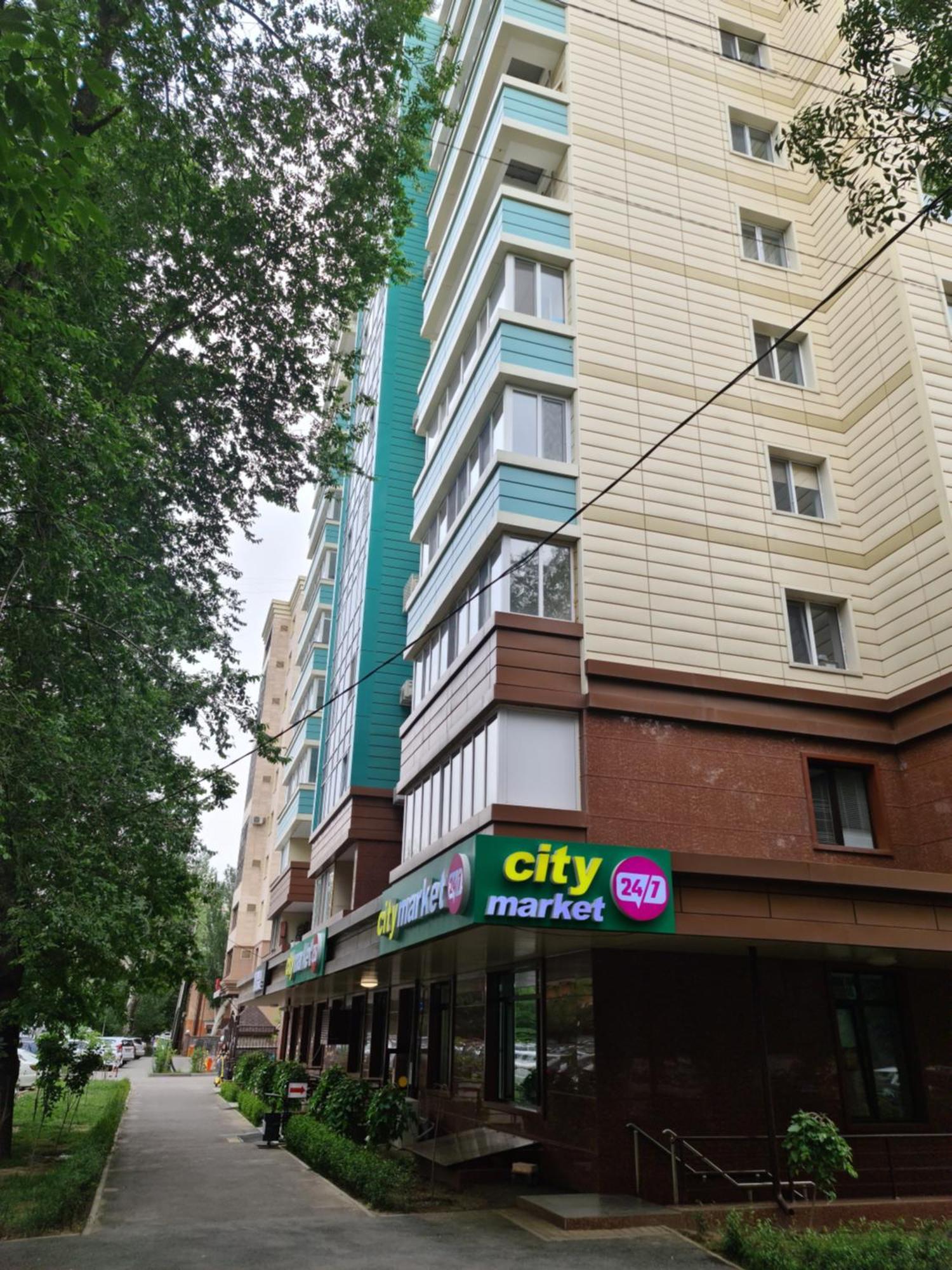 Новый Жк В Самом Центре Города Almaty Exterior photo