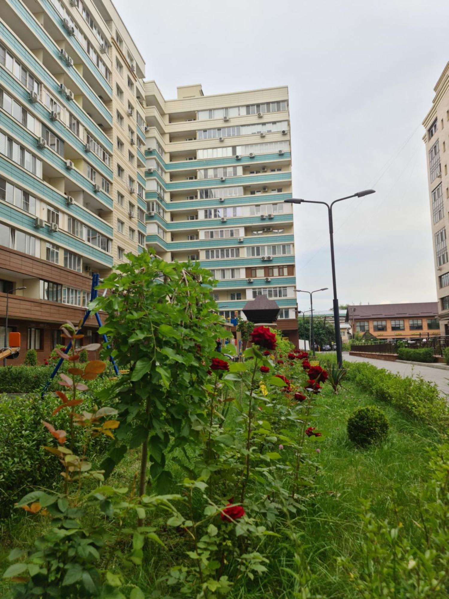 Новый Жк В Самом Центре Города Almaty Exterior photo